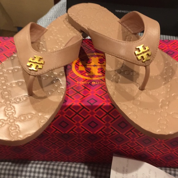 tory burch flip flops size 12